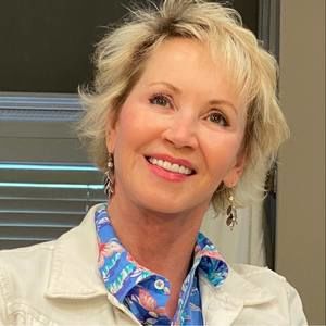 Meet your Posher, Polly